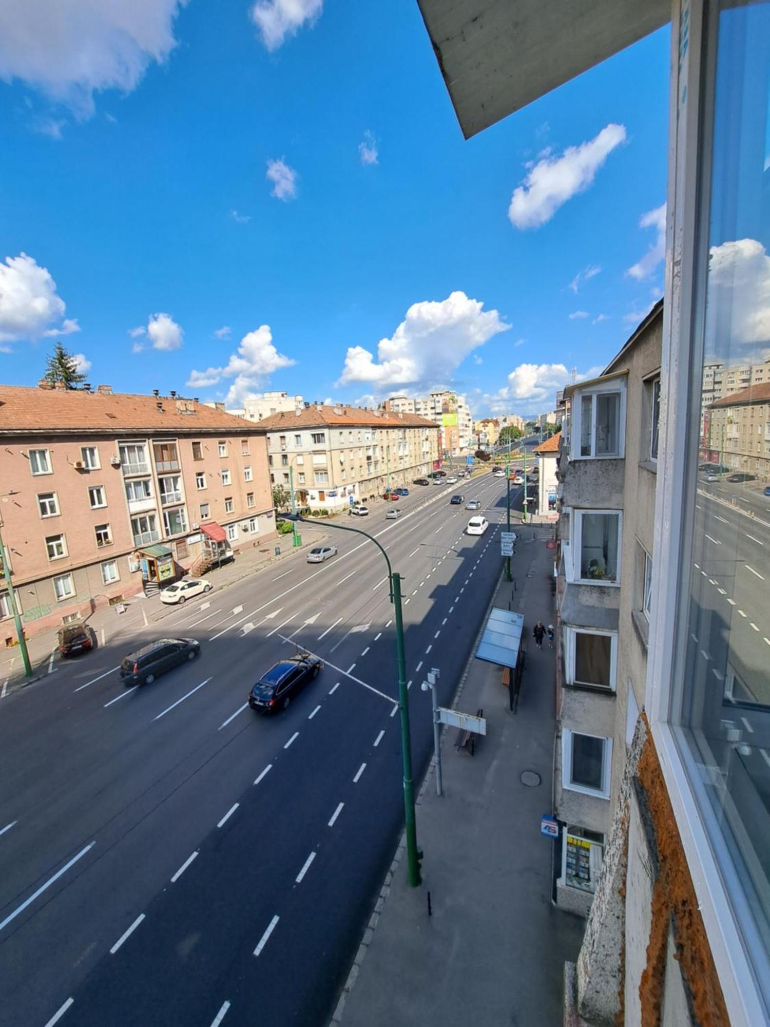 Garsoniera La Bulevard Brasov Ngoại thất bức ảnh